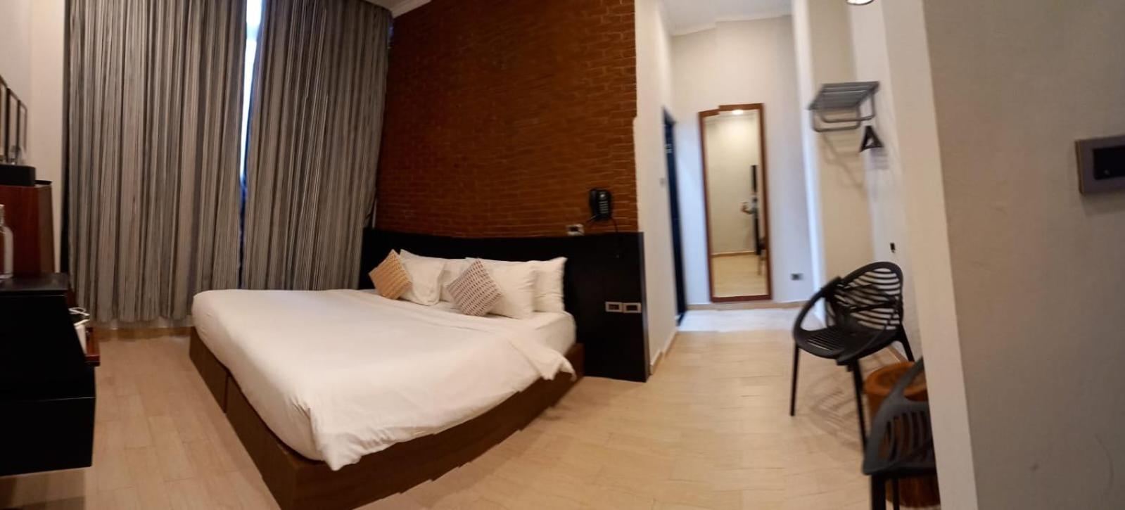 S Loft Manado Hotel Exterior photo